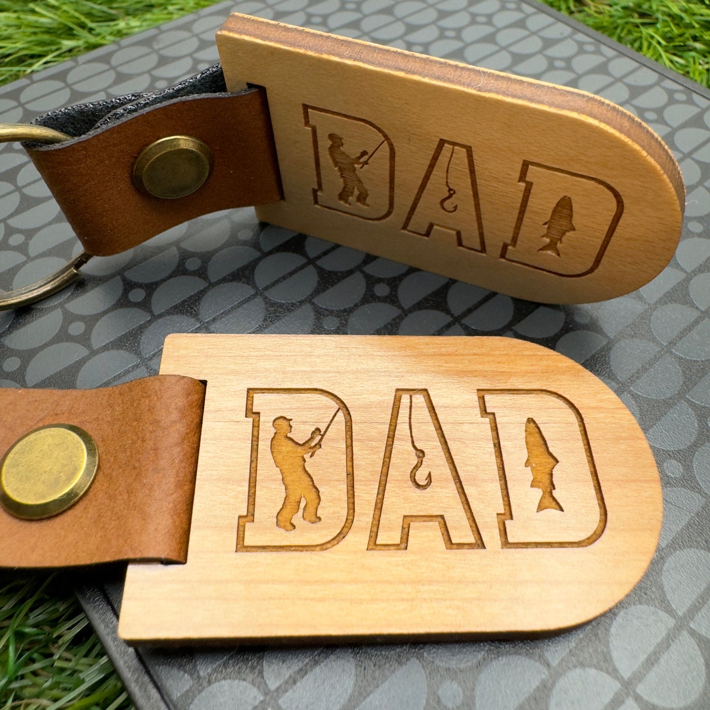 Custom Fishing Keyring for Dad, Personalized DAD's Gift, Custom Dad Keychain, Fishing, Fisherman Dad Key Ring, Birthday gift, Christmas gift