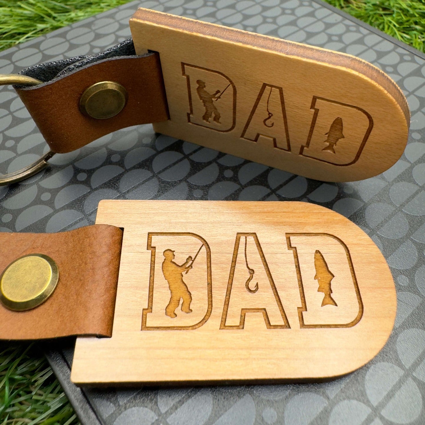 Custom Fishing Keyring for Dad, Personalized DAD's Gift, Custom Dad Keychain, Fishing, Fisherman Dad Key Ring, Birthday gift, Christmas gift