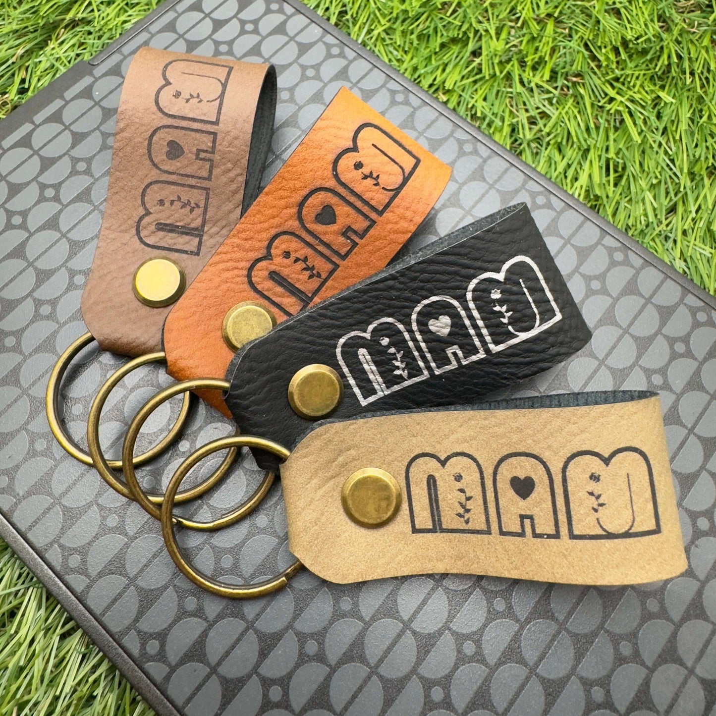 MAM Keyring Personalised “I Love You" Hidden Message Gifts for mum Birthday Garden Christmas Holiday gift Vegan Leather