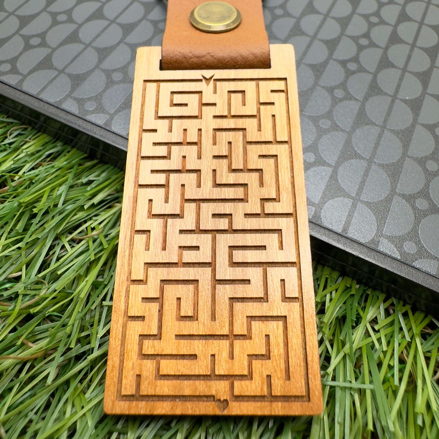 Unique Solvable Maze Keyring Personalised Custom Engraving, Interactive Puzzle Keyring, Anniversary Gifts, Birthday gift, Christmas gift