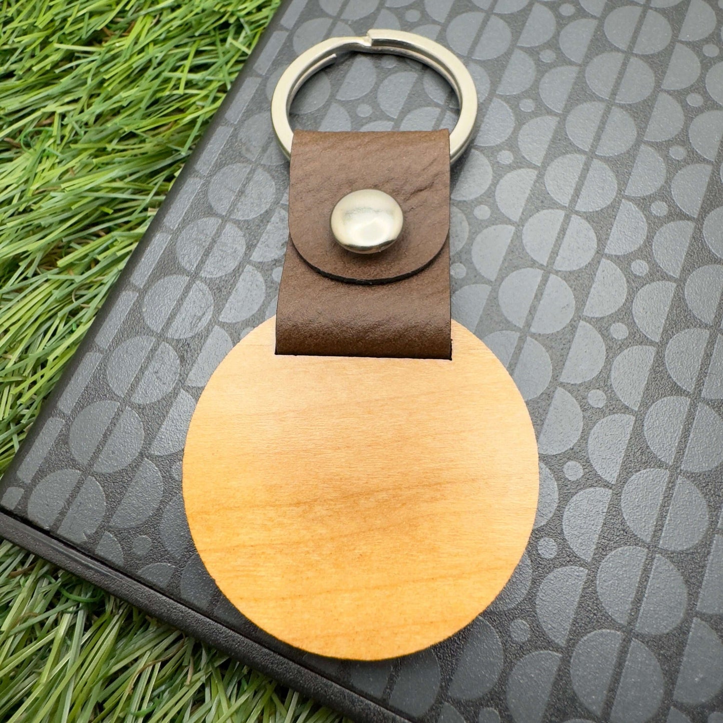 Om Ohm Symbol Wooden Keyring Customisable, personalised Om Ohm Keychain, Spiritual, Yoga Accessory, Ohm Om symbol, Birthday, Christmas