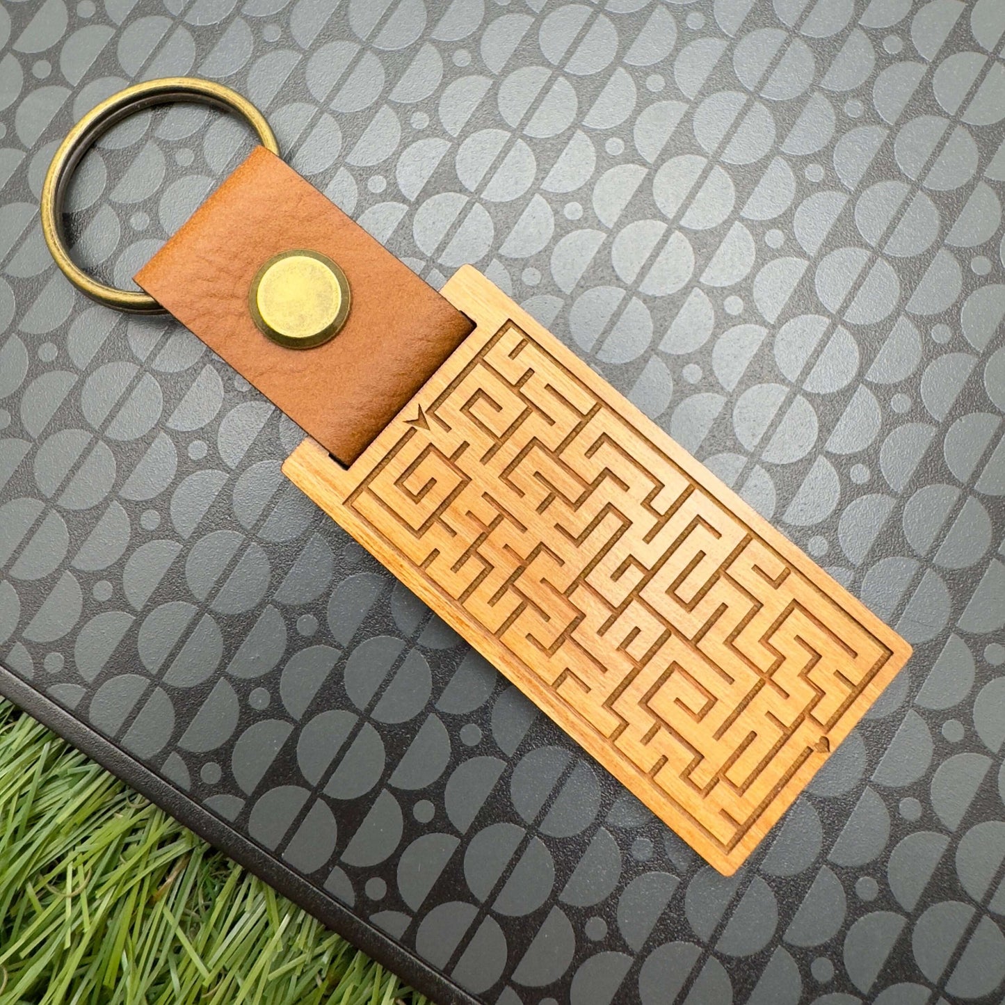 Unique Solvable Maze Keyring Personalised Custom Engraving, Interactive Puzzle Keyring, Anniversary Gifts, Birthday gift, Christmas gift