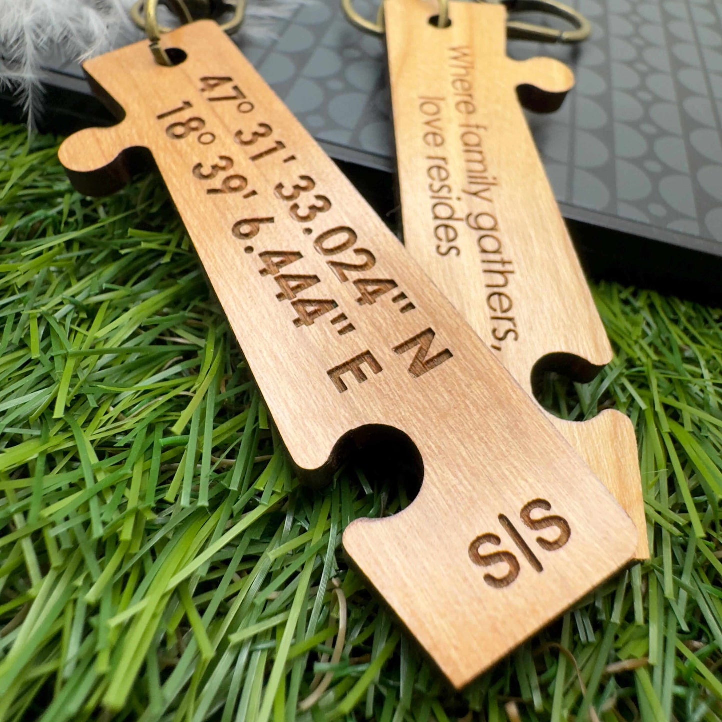 GPS Coordinates keyring couples Personalised GPS location coordinates keychain Puzzle Jigsaw keychain Custom engraved Gift for couples