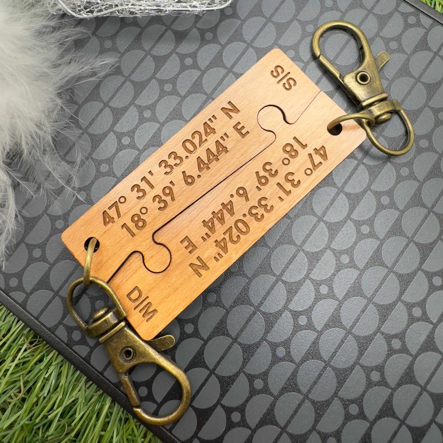 GPS Coordinates keyring couples Personalised GPS location coordinates keychain Puzzle Jigsaw keychain Custom engraved Gift for couples