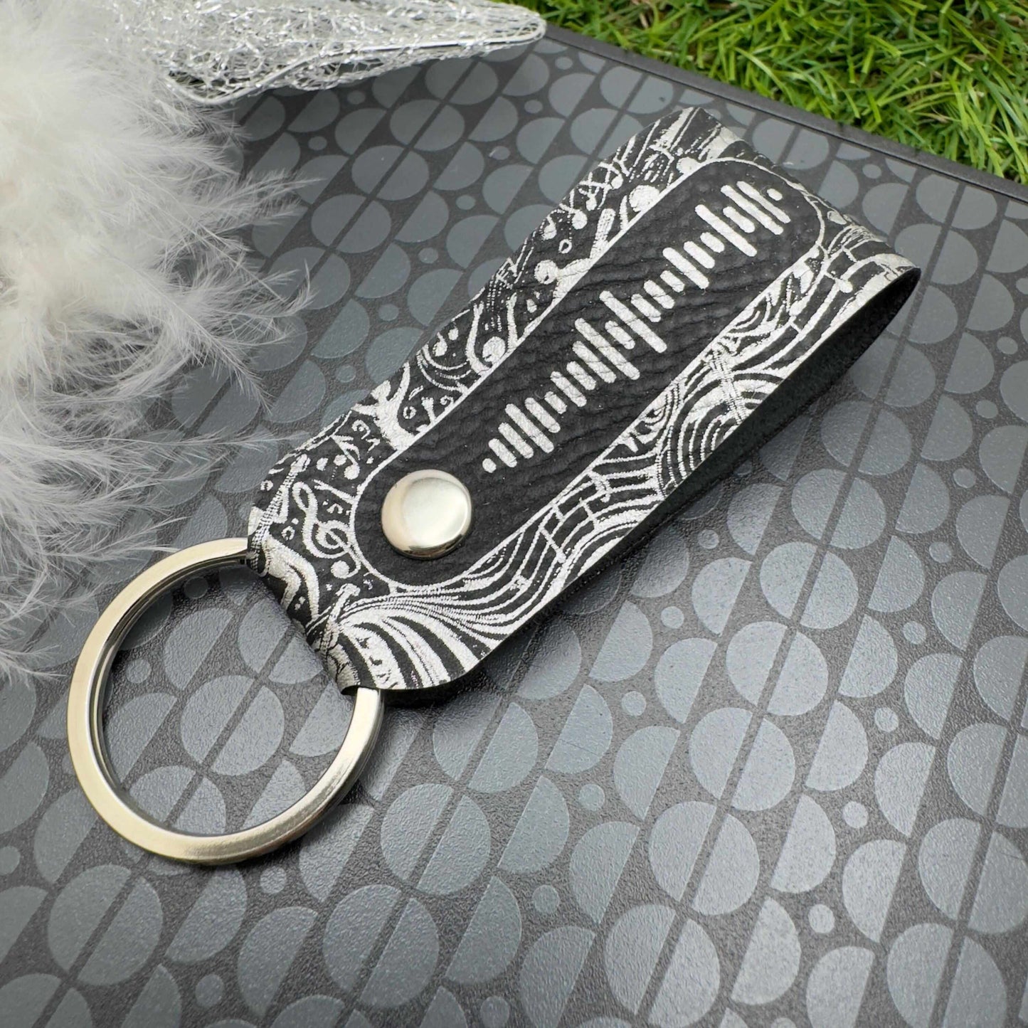 Spotify Code Keyring Personalised Scannable music code Custom Spotify code Keychain Vegan leather keyring Favourite album Music accessories