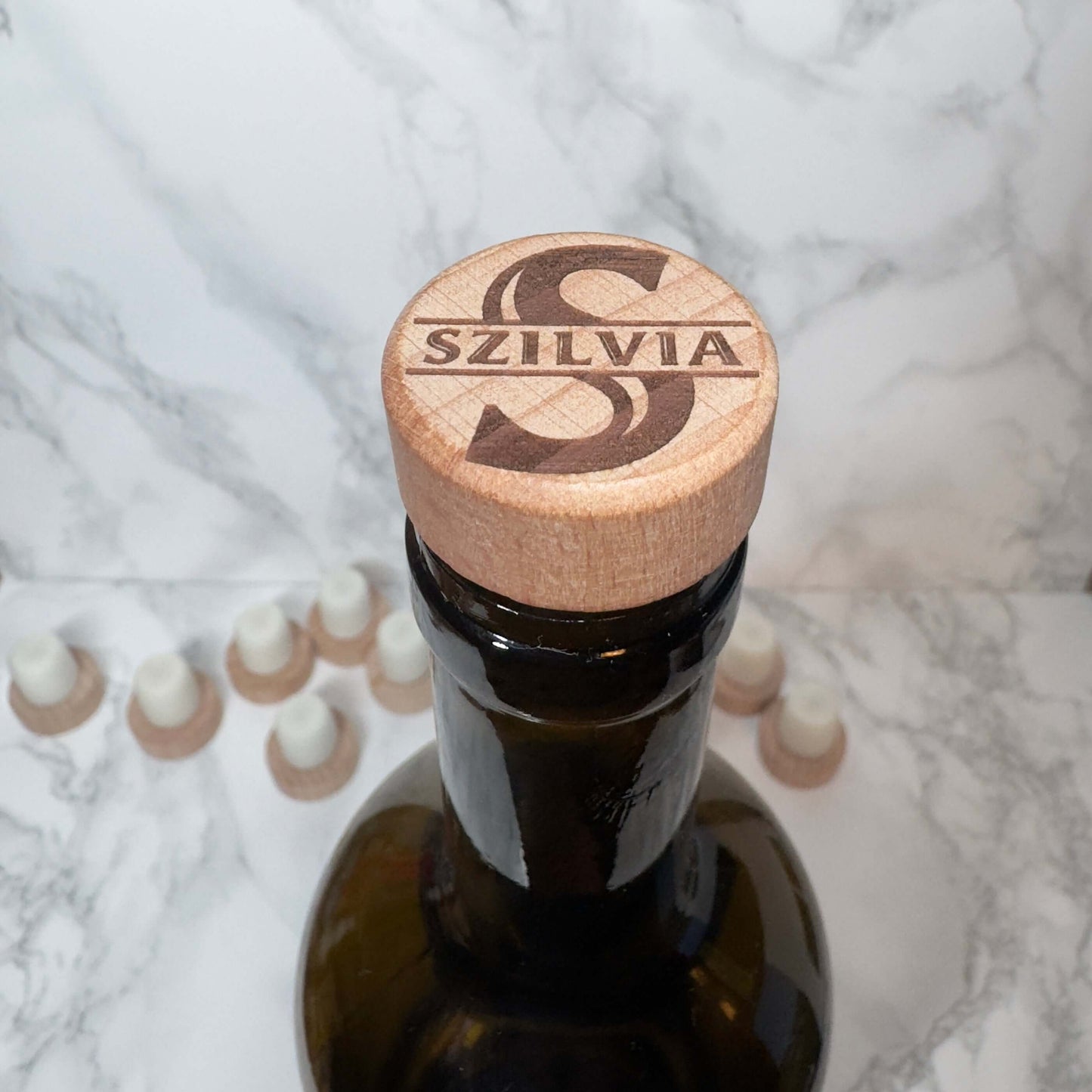 Personalised wooden and silicone wine bottle stopper, custom engraved, free delivery, U.K. 