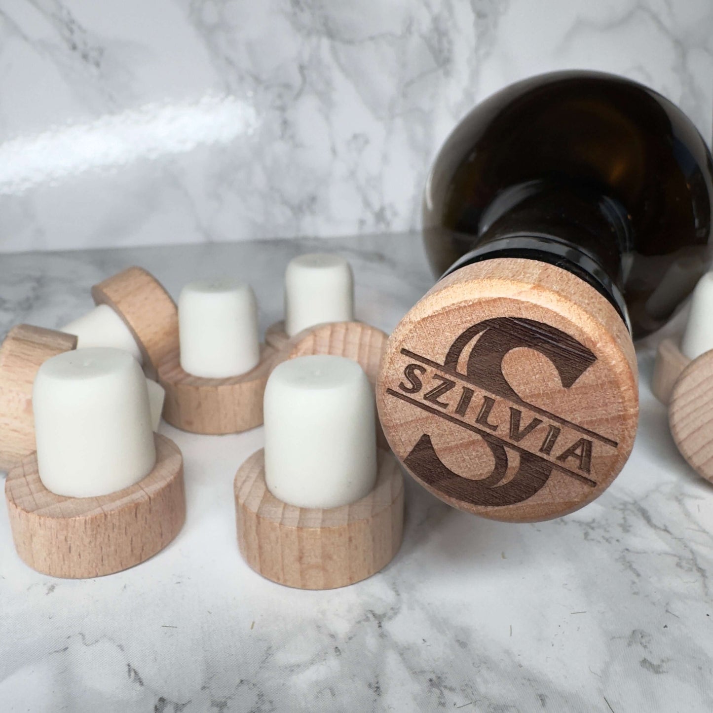 Personalised wooden and silicone wine bottle stopper, custom engraved, free delivery, U.K. 