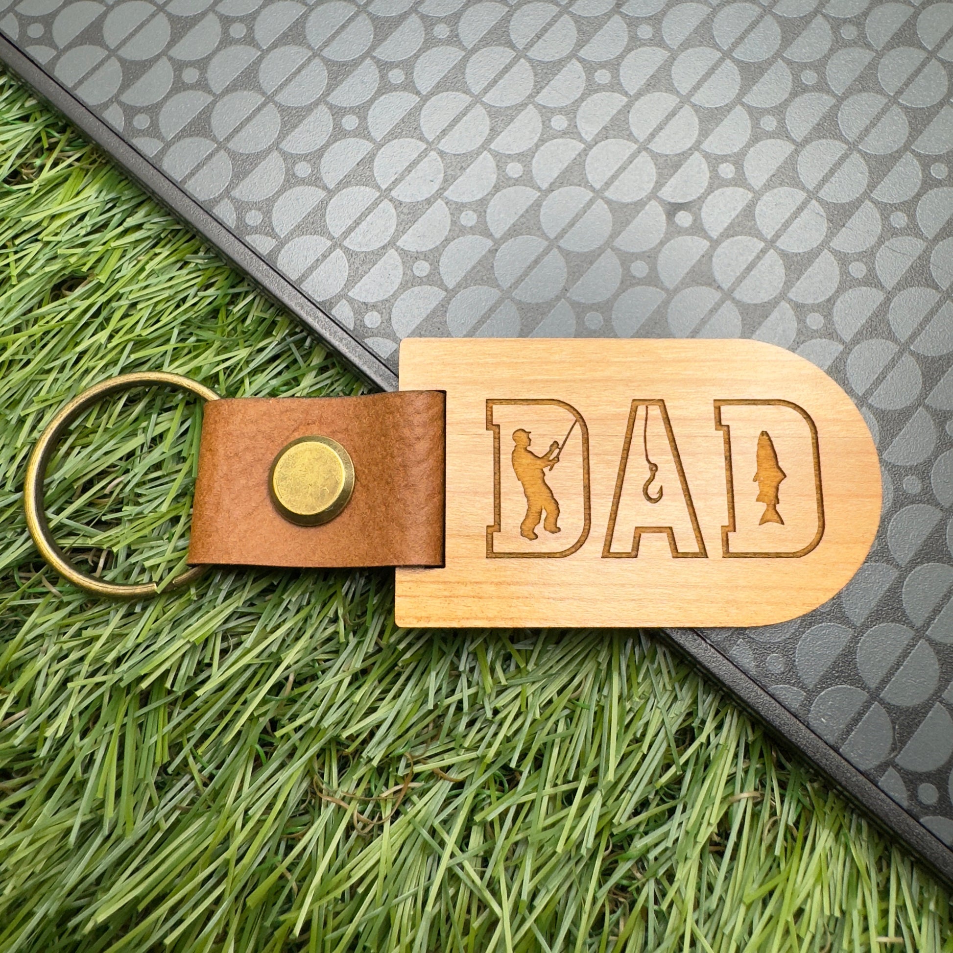 Custom Fishing Keyring for Dad, Personalized DAD's Gift, Custom Dad Keychain, Fishing, Fisherman Dad Key Ring, Birthday gift, Christmas gift