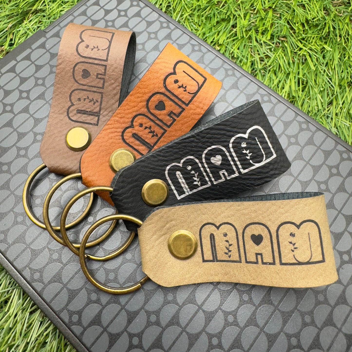 MAM Keyring Personalised “I Love You" Hidden Message Gifts for mum Birthday Garden Christmas Holiday gift Vegan Leather