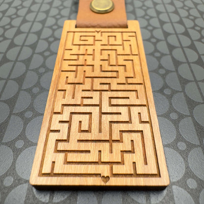 Unique Solvable Maze Keyring Personalised Custom Engraving, Interactive Puzzle Keyring, Anniversary Gifts, Birthday gift, Christmas gift